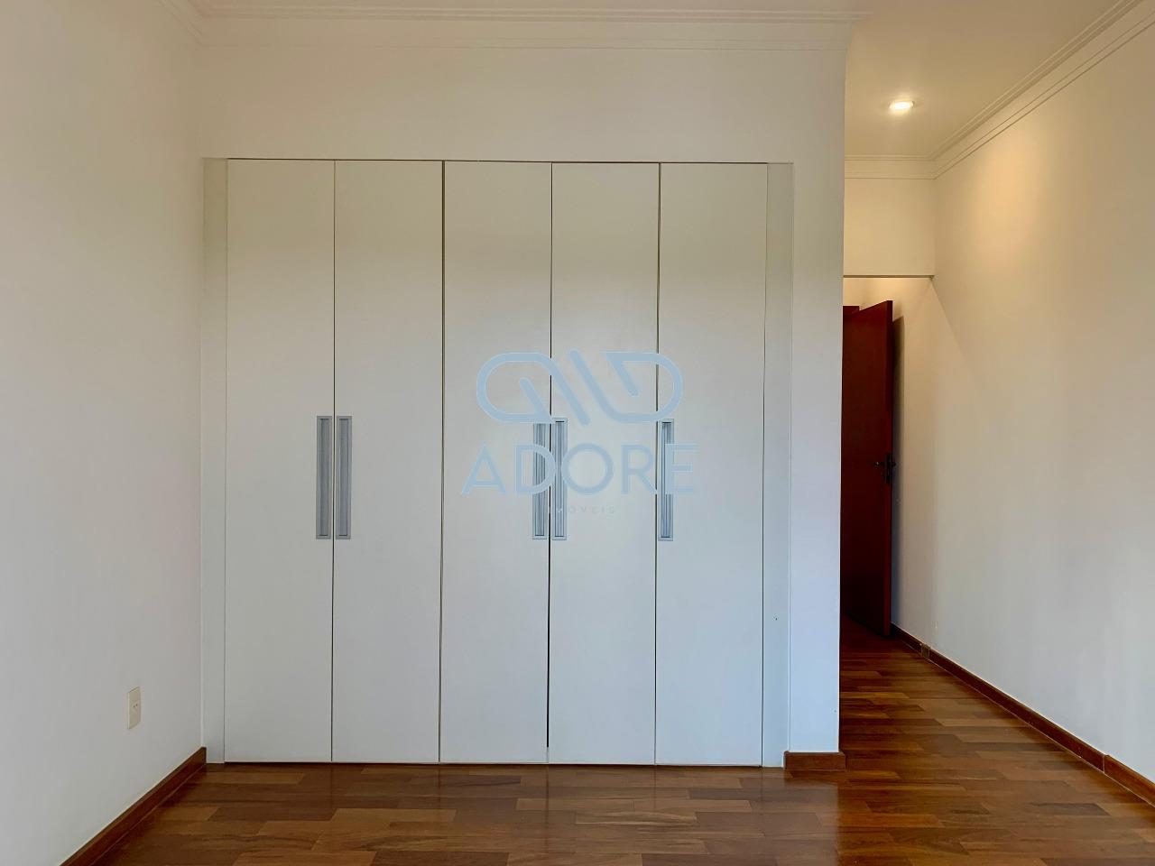 Casa de Condomínio à venda no Condomínio Plaza Athénée: 