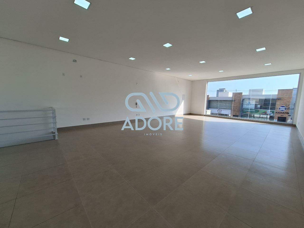 Ponto Comercial para aluguel no Itu Novo Centro: 