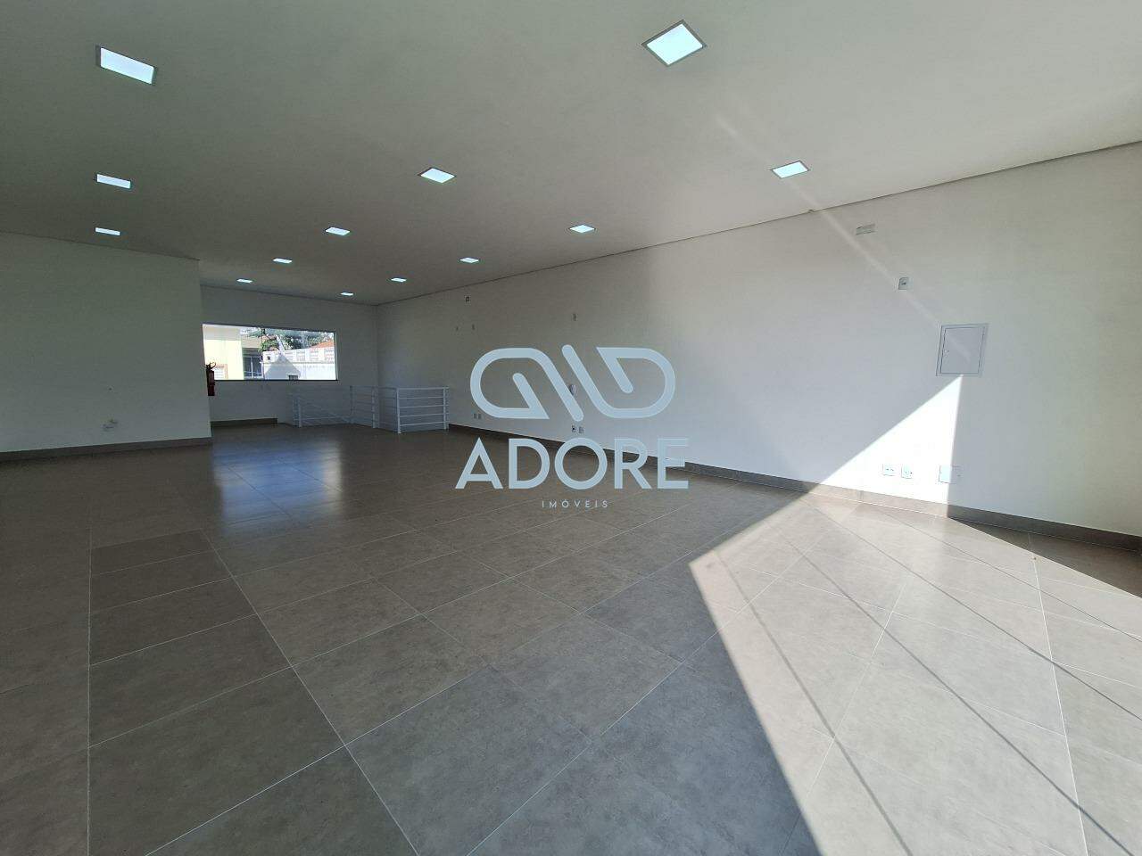 Ponto Comercial para aluguel no Itu Novo Centro: 