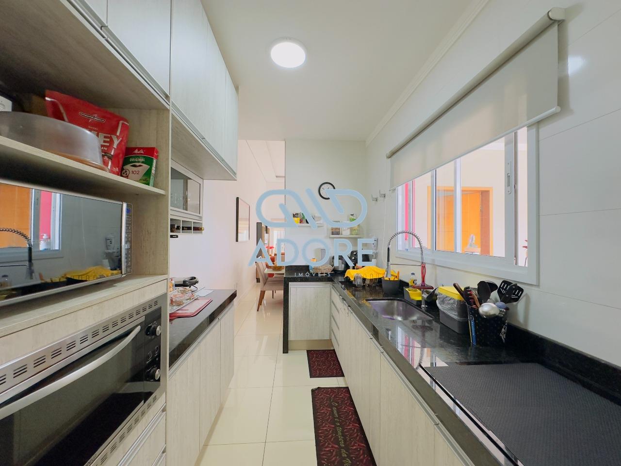 Casa de Condomínio à venda no Condomínio Village Moutonnée: 