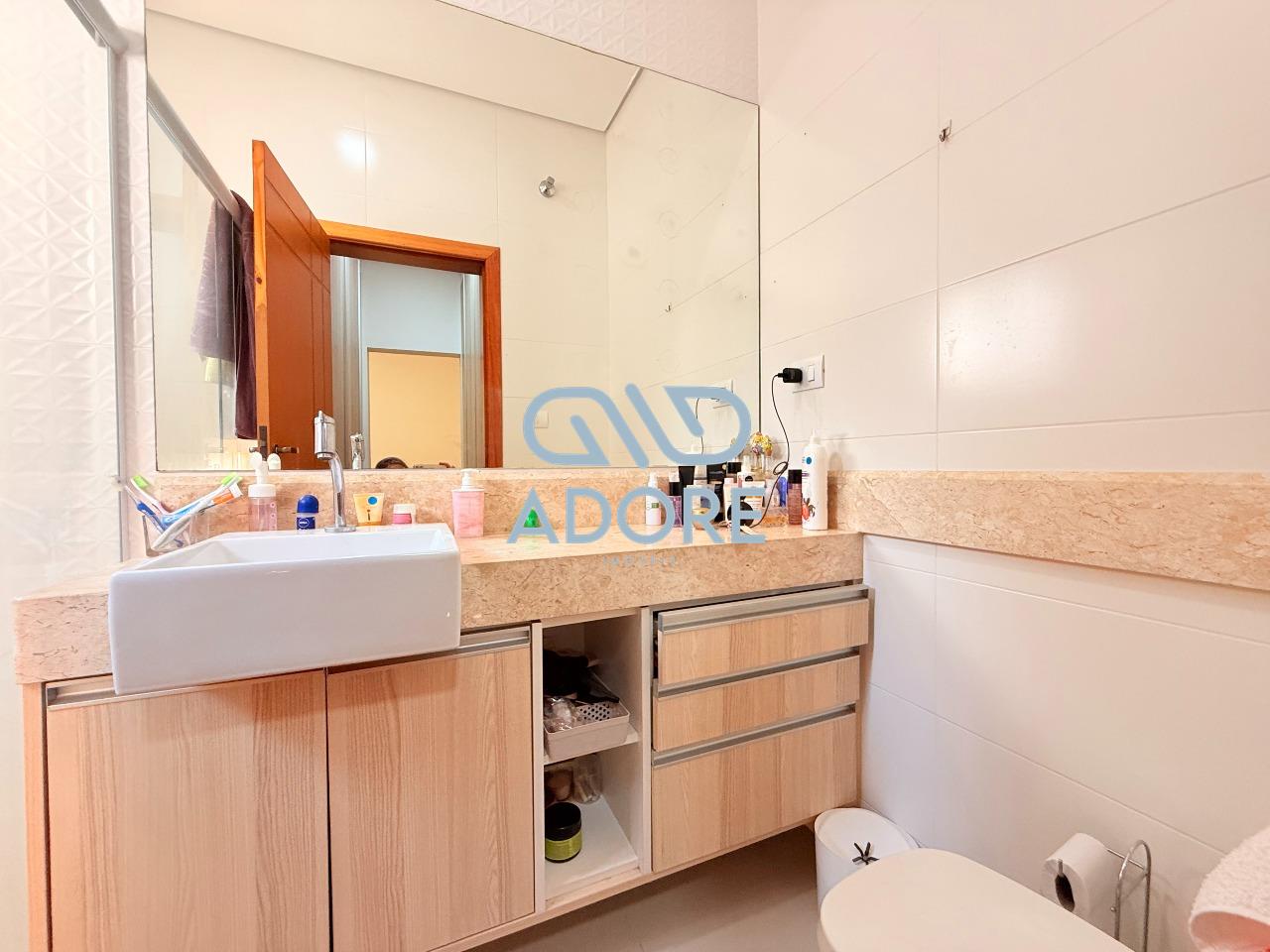 Casa de Condomínio à venda no Condomínio Village Moutonnée: 