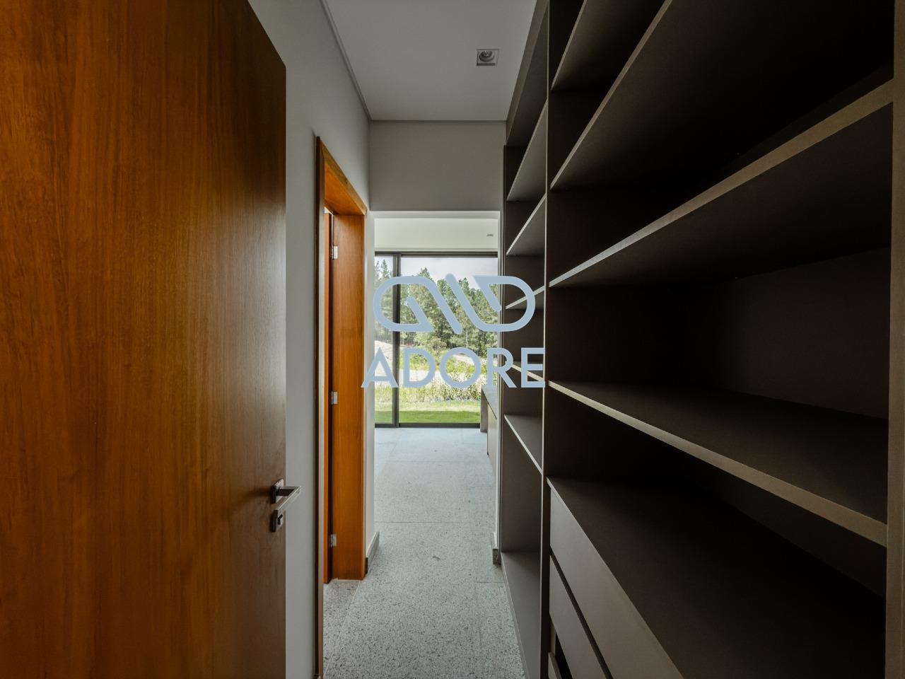 Casa de Condomínio à venda no Condomínio Terras de São José II : 