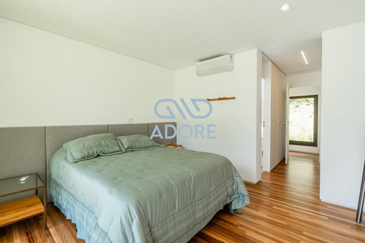 Casa de Condomínio à venda no Condomínio Terras de São José II : 