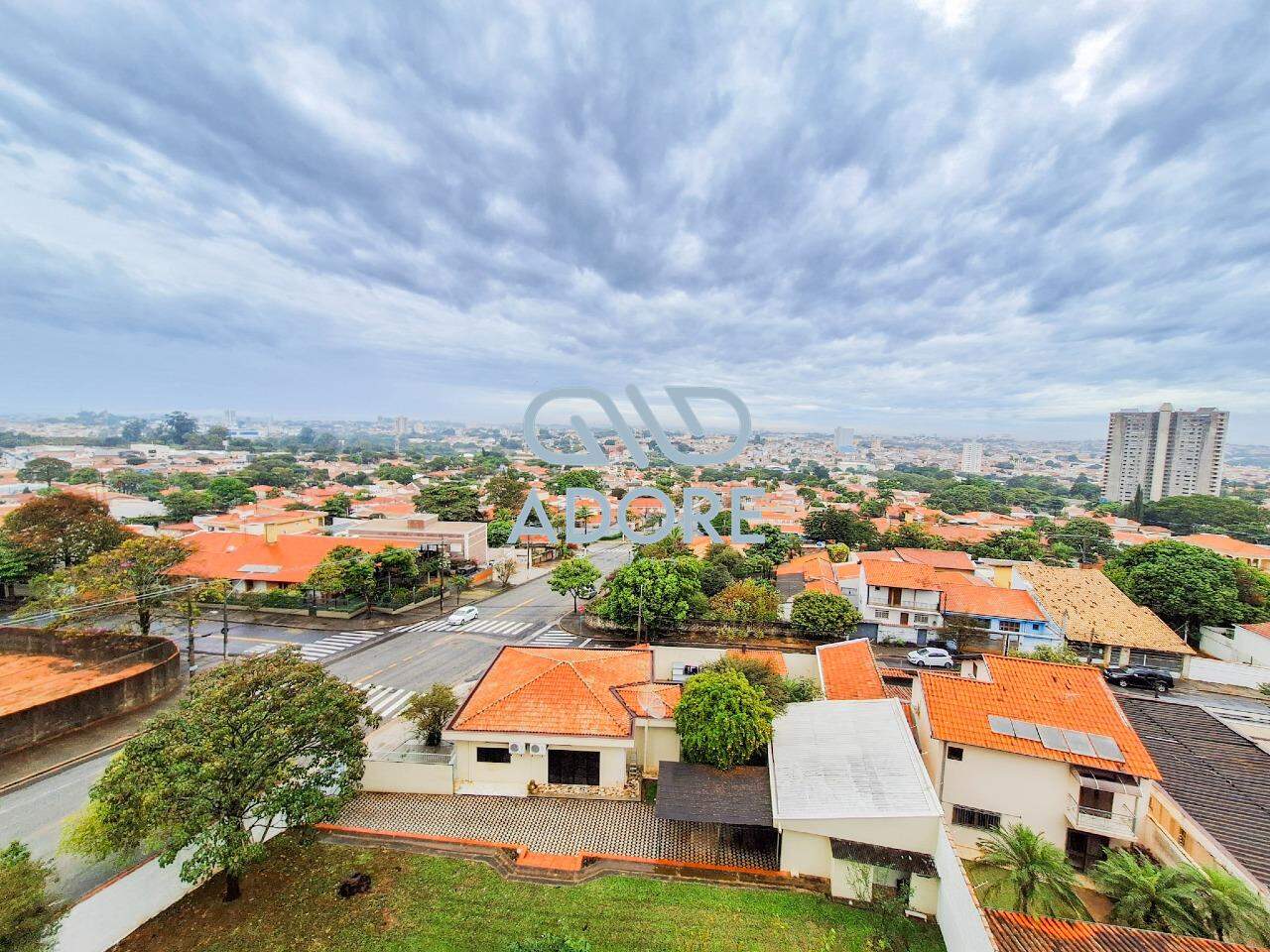 Apartamento para aluguel no Edifício Reserva Bairro Brasil: 