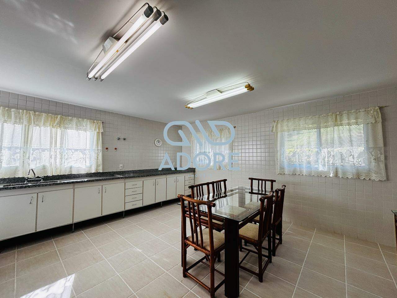 Casa de Condomínio à venda no Condomínio Campos de Santo Antônio : 