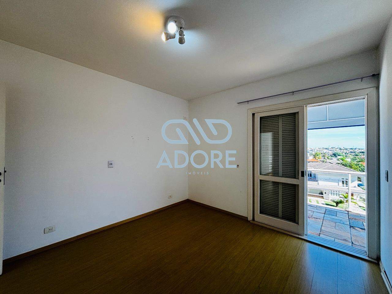 Casa de Condomínio à venda no Condomínio Campos de Santo Antônio : 