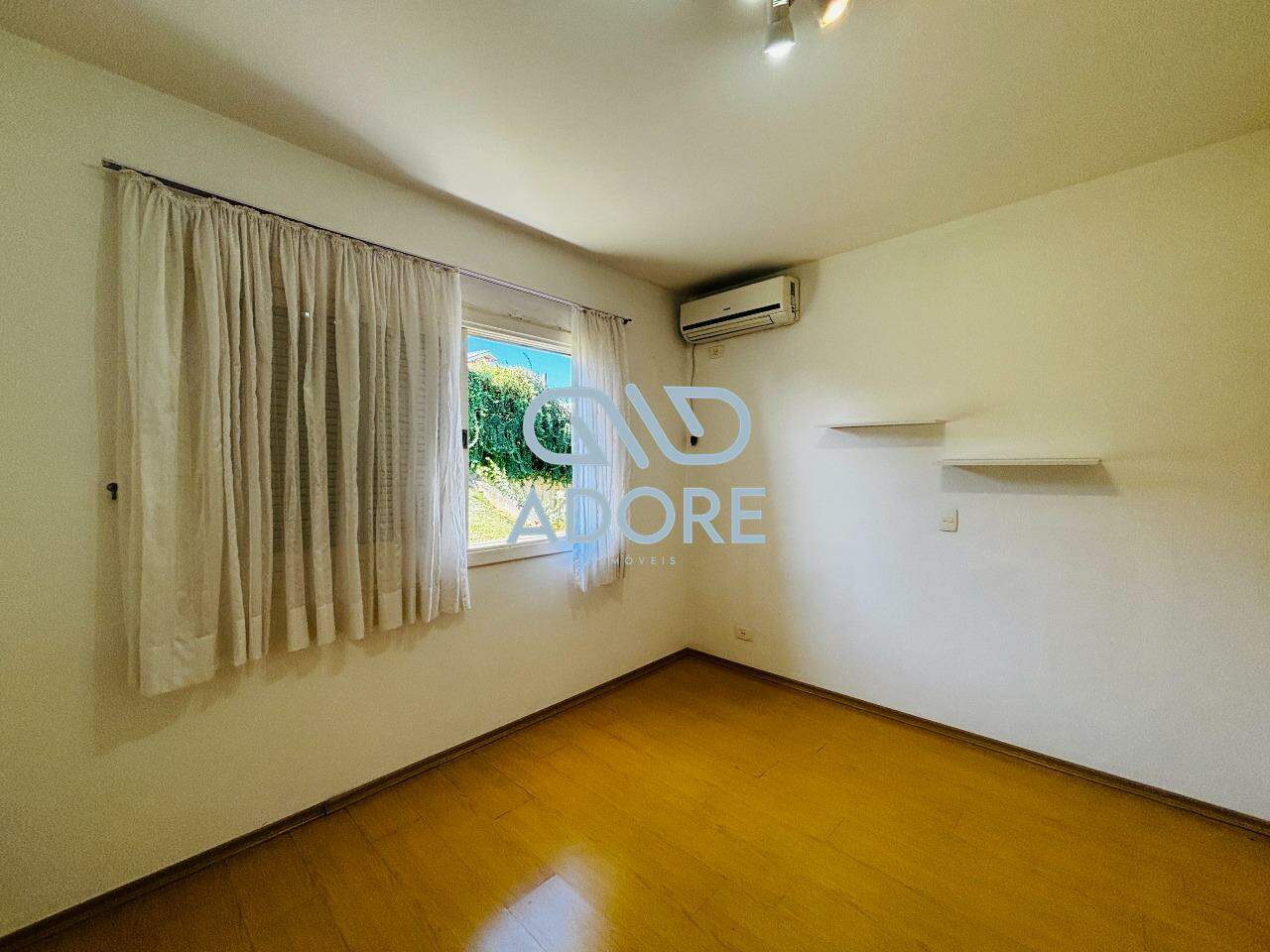 Casa de Condomínio à venda no Condomínio Campos de Santo Antônio : 