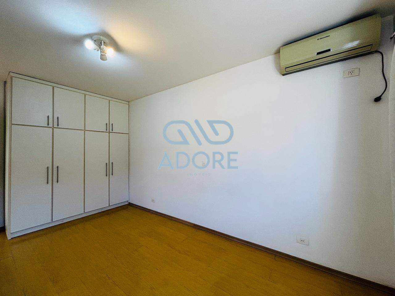 Casa de Condomínio à venda no Condomínio Campos de Santo Antônio : 