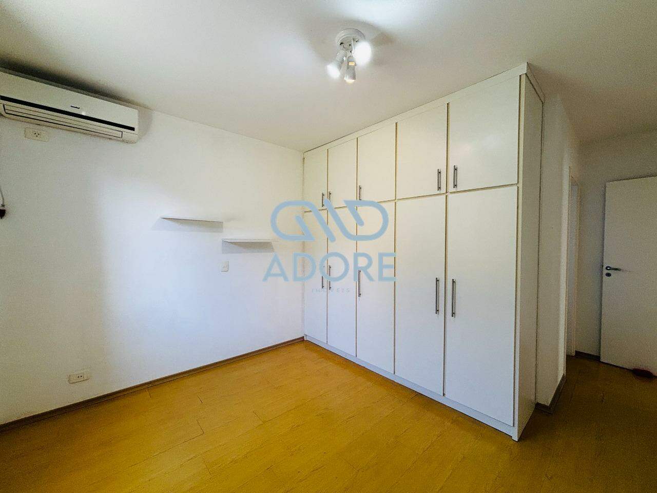 Casa de Condomínio à venda no Condomínio Campos de Santo Antônio : 