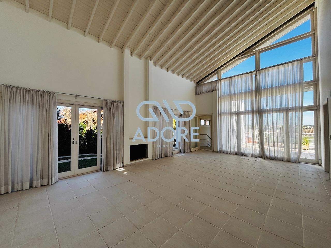 Casa de Condomínio à venda no Condomínio Campos de Santo Antônio : 