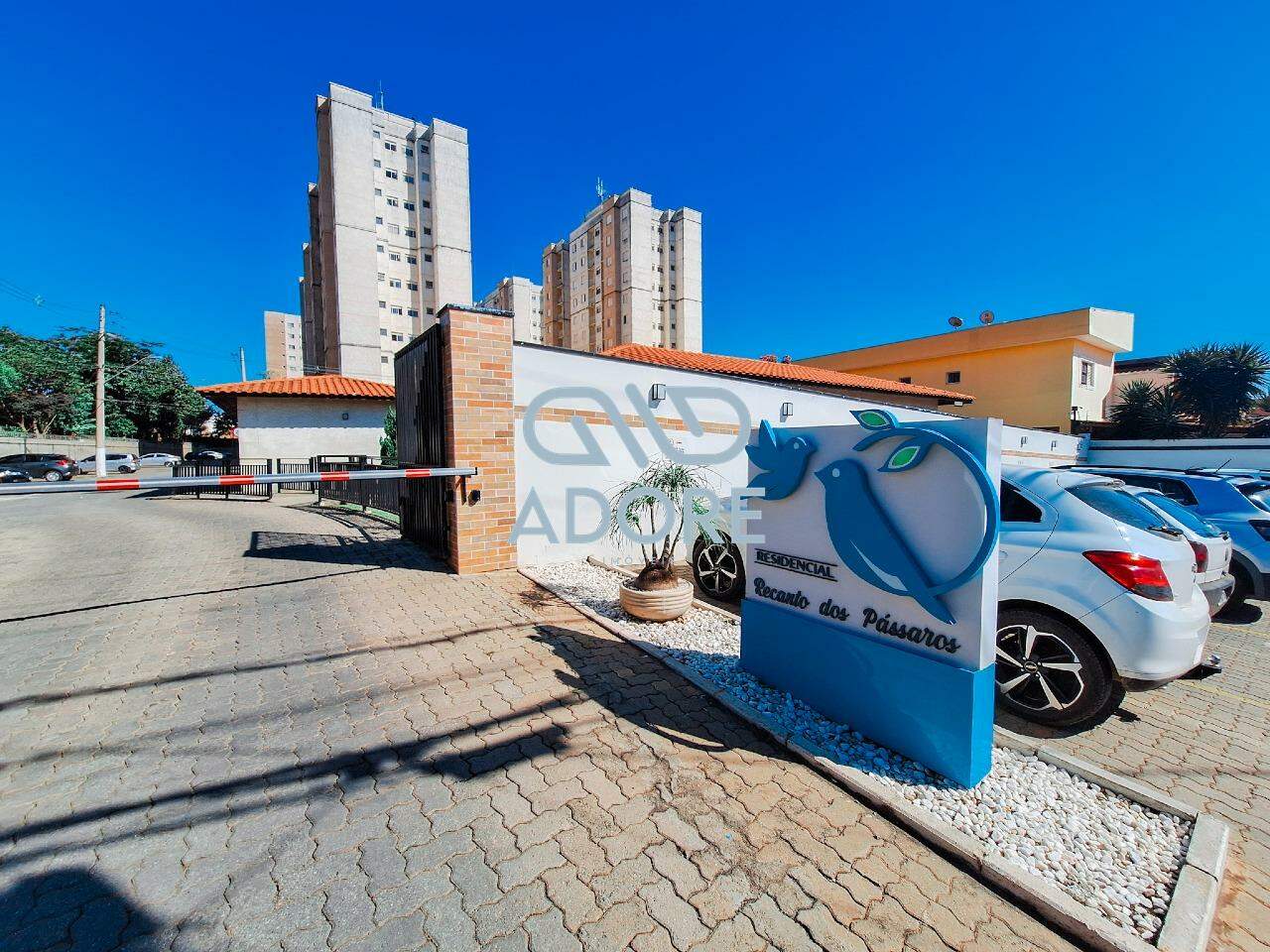Apartamento à venda no Edifício Recanto dos Pássaros: