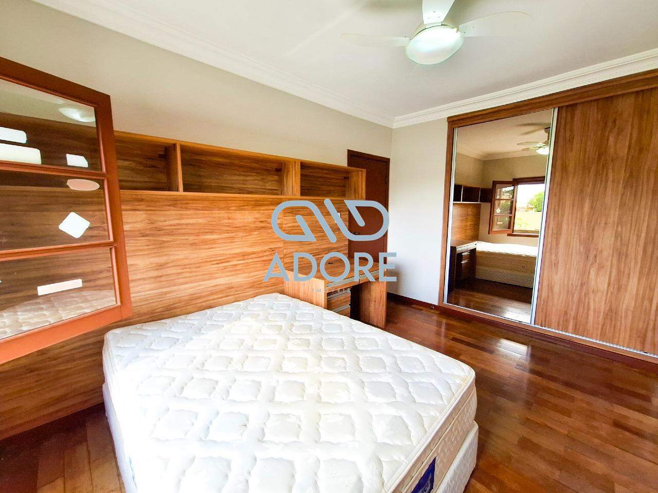 Casa de Condomínio à venda no Condomínio Campos de Santo Antônio : 