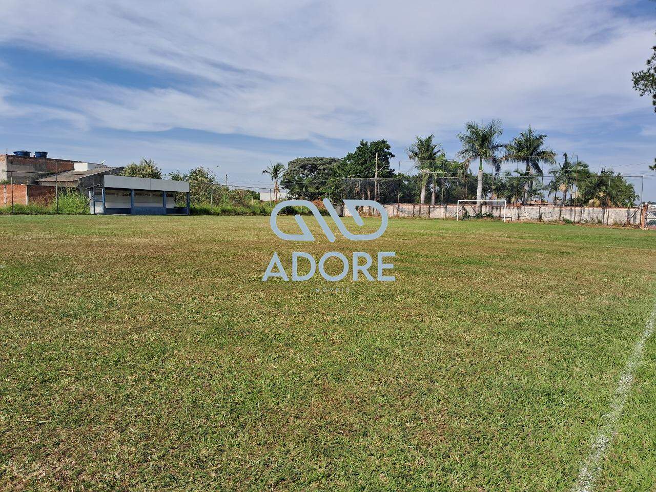 Área à venda no São Luiz: 