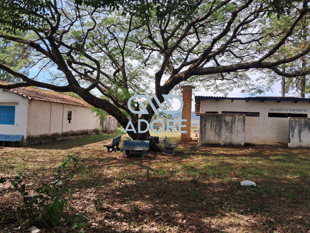 Área à venda no São Luiz: 