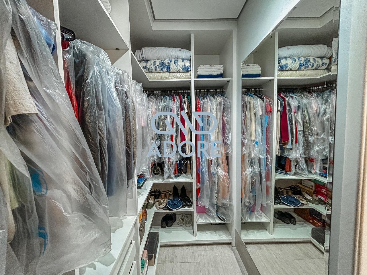 Casa de Condomínio à venda no Condomínio Village Moutonnée: 