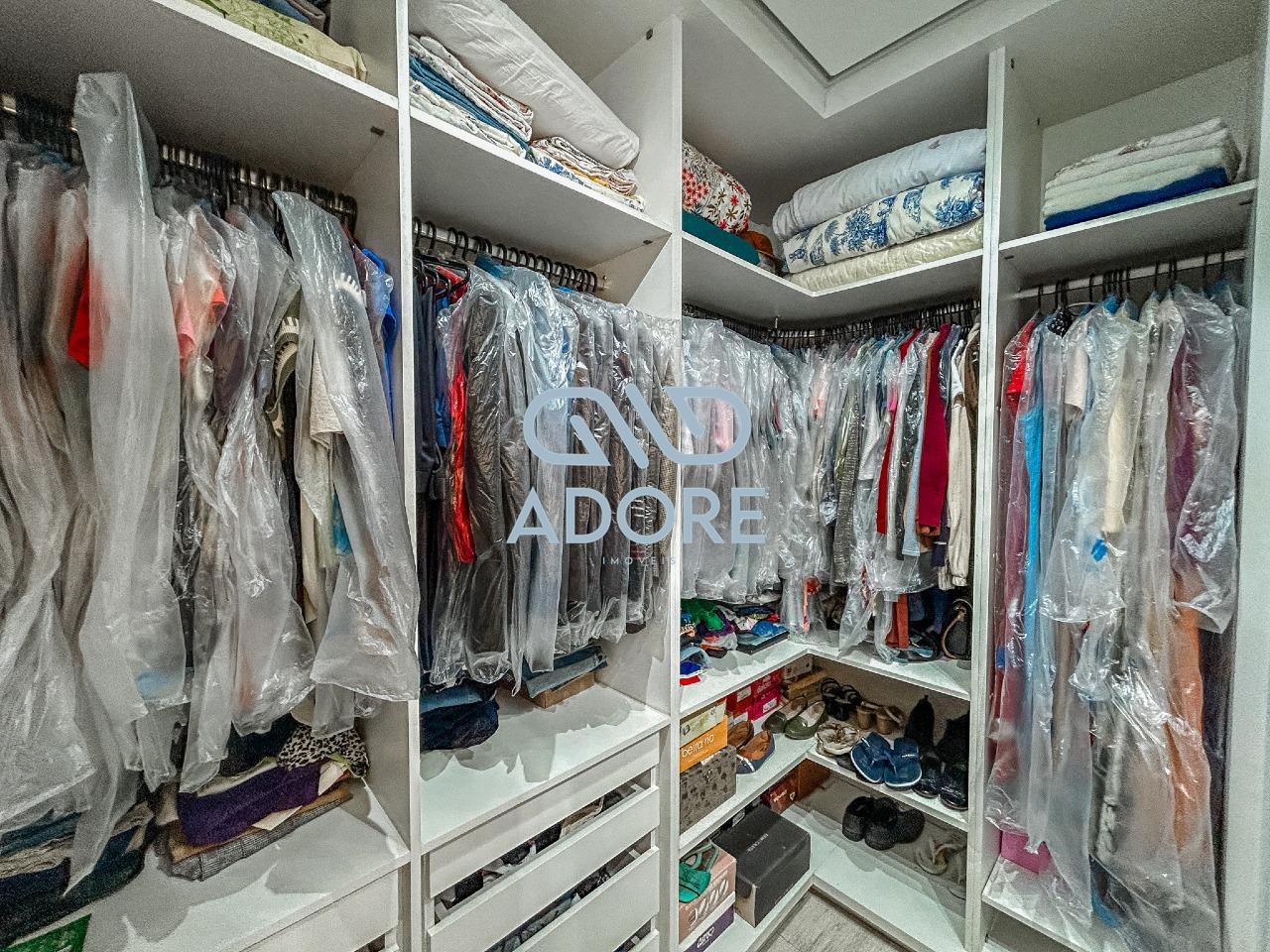 Casa de Condomínio à venda no Condomínio Village Moutonnée: 