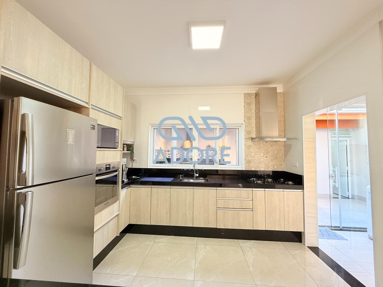 Casa de Condomínio à venda no Condomínio Village Moutonnée: 