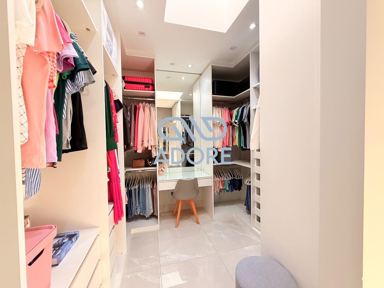 Casa de Condomínio à venda no Condomínio Village Moutonnée: 