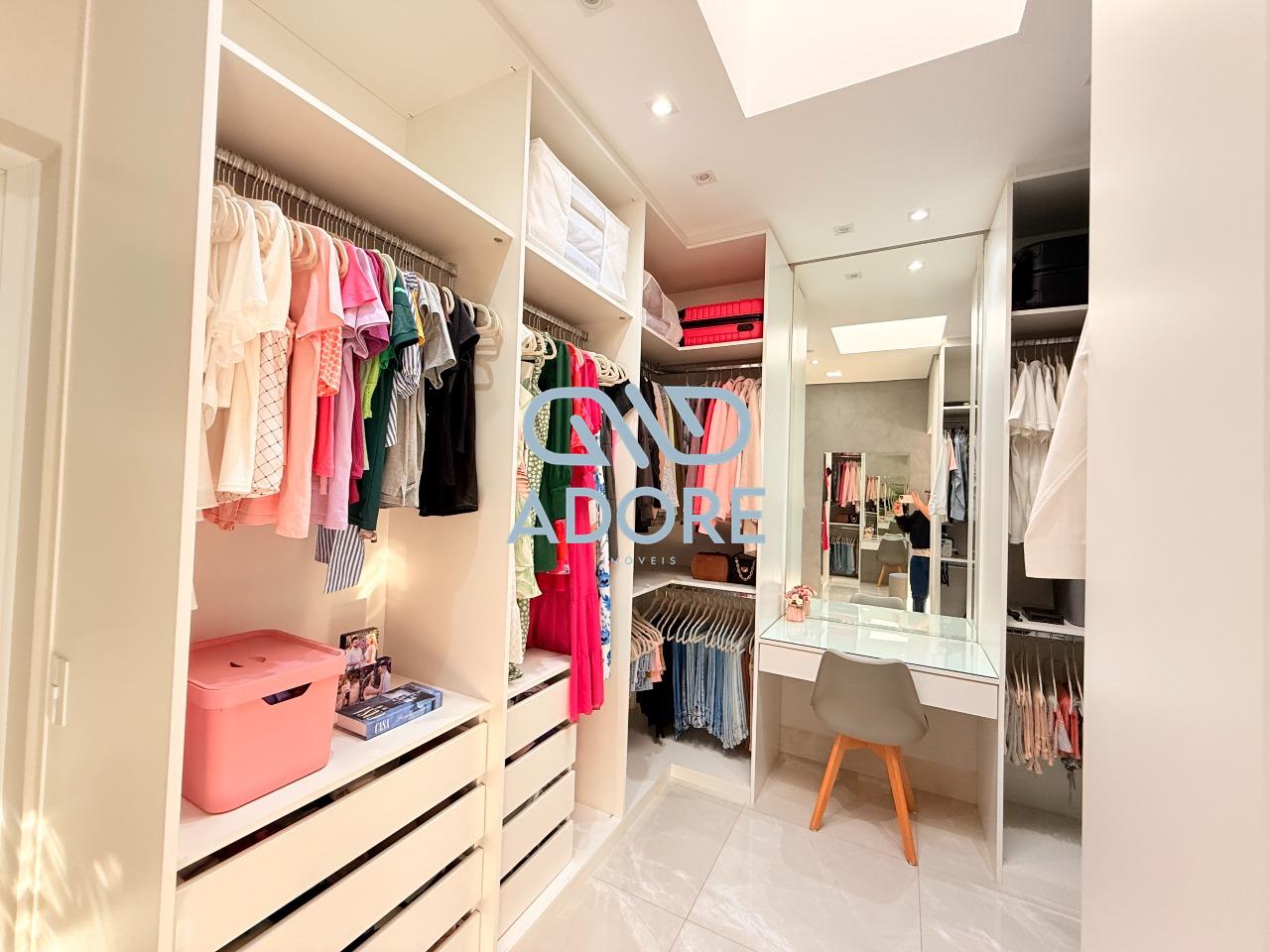 Casa de Condomínio à venda no Condomínio Village Moutonnée: 