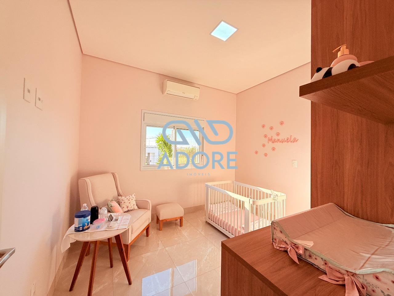 Casa de Condomínio à venda no Condomínio Village Moutonnée: 