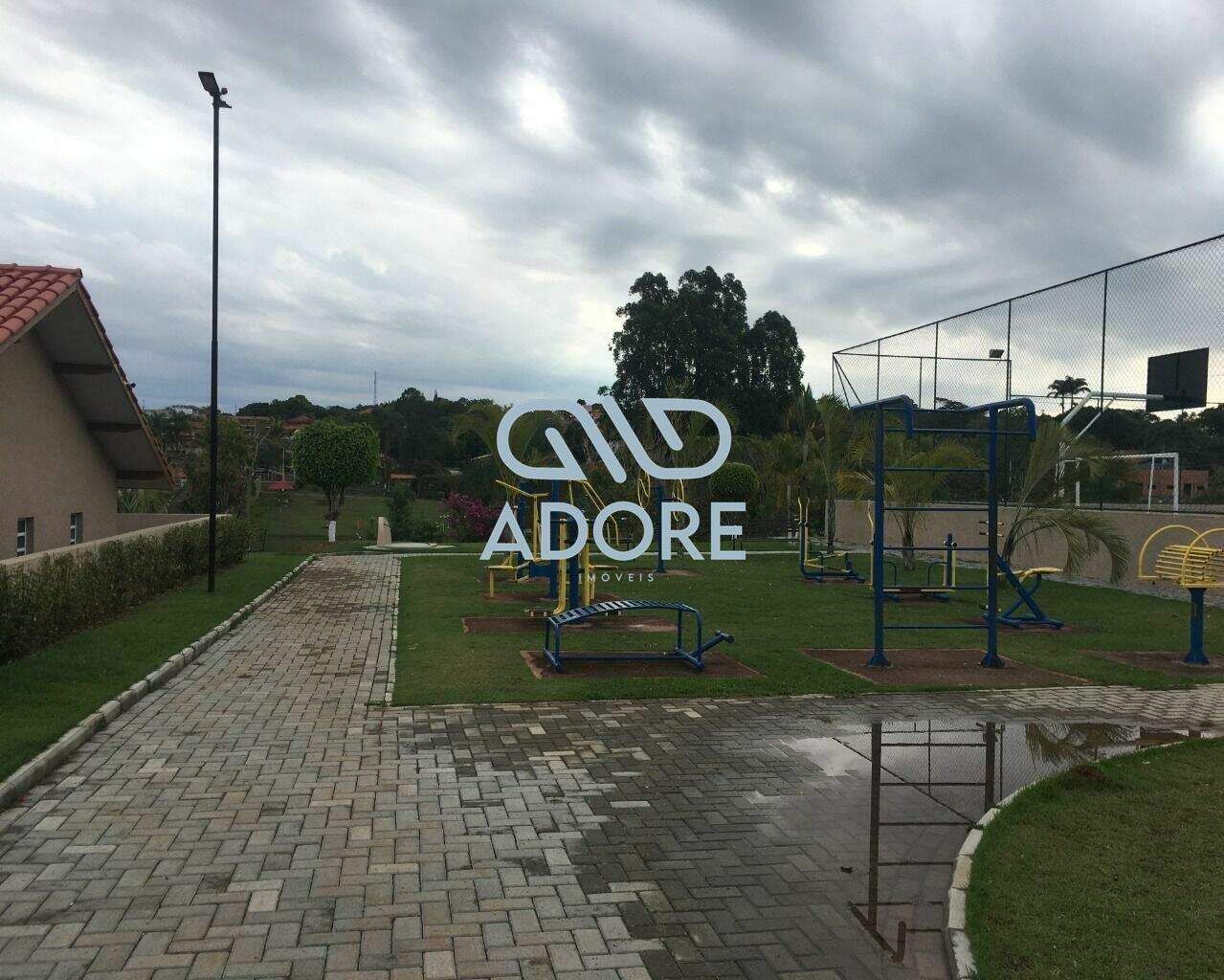 Terreno à venda no Condomínio Terras de Santa Rosa: