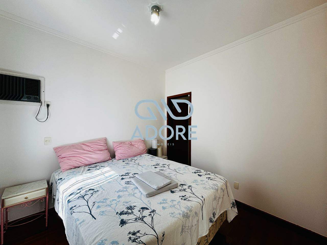 Casa de Condomínio à venda no Condomínio Theodora : 