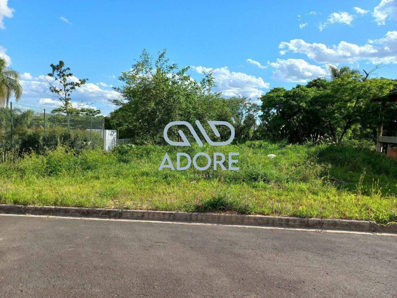 Terreno à venda no Nenhum: 