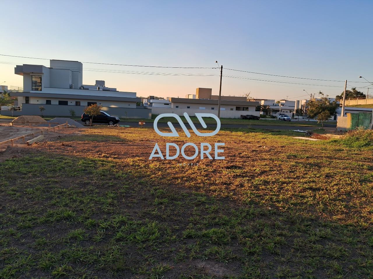 Terreno à venda no Condomínio Portal dos Bandeirantes: 