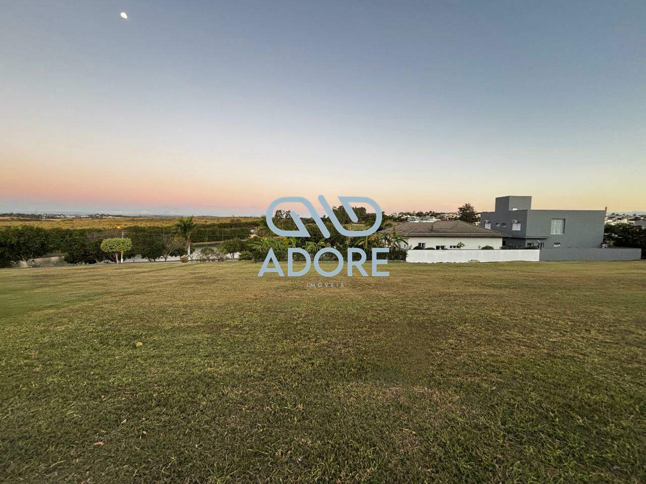 Terreno à venda no Condomínio Palmeiras Imperiais: 