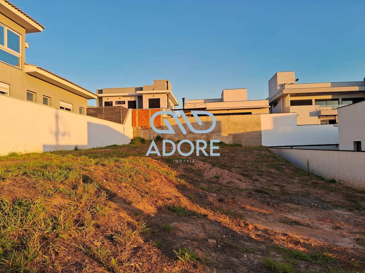 Terreno à venda no Condomínio Portal dos Bandeirantes: 