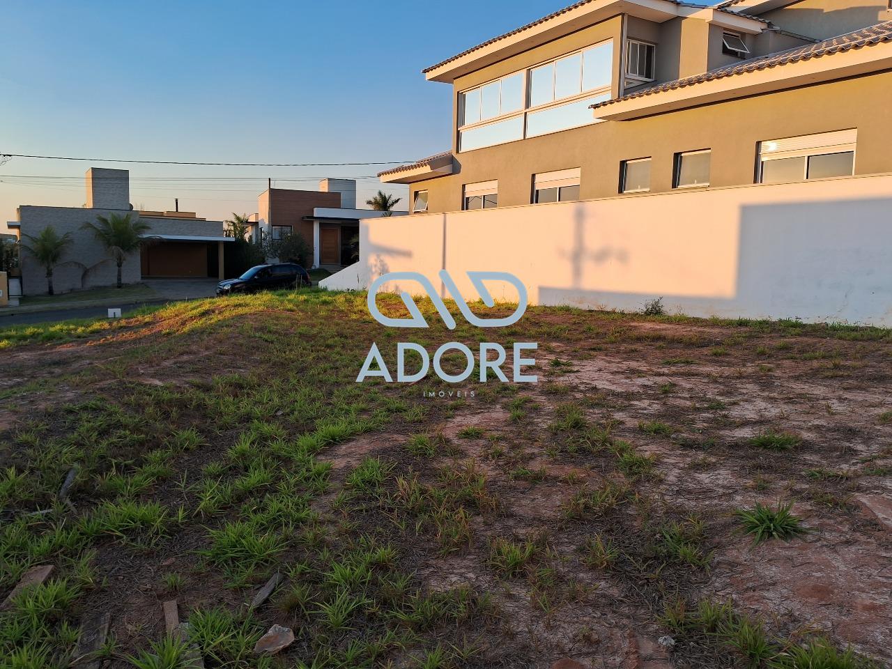 Terreno à venda no Condomínio Portal dos Bandeirantes: 