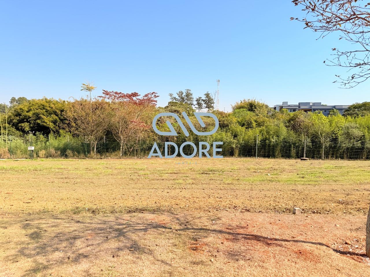 Terreno à venda no Condomínio Una: 