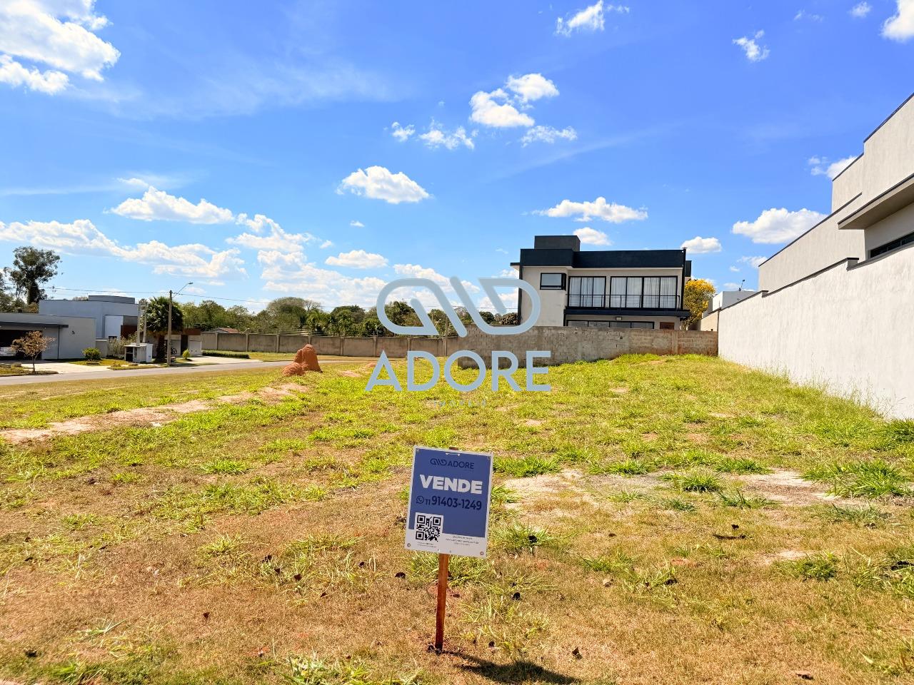 Terreno à venda no Condomínio Portal dos Bandeirantes: 