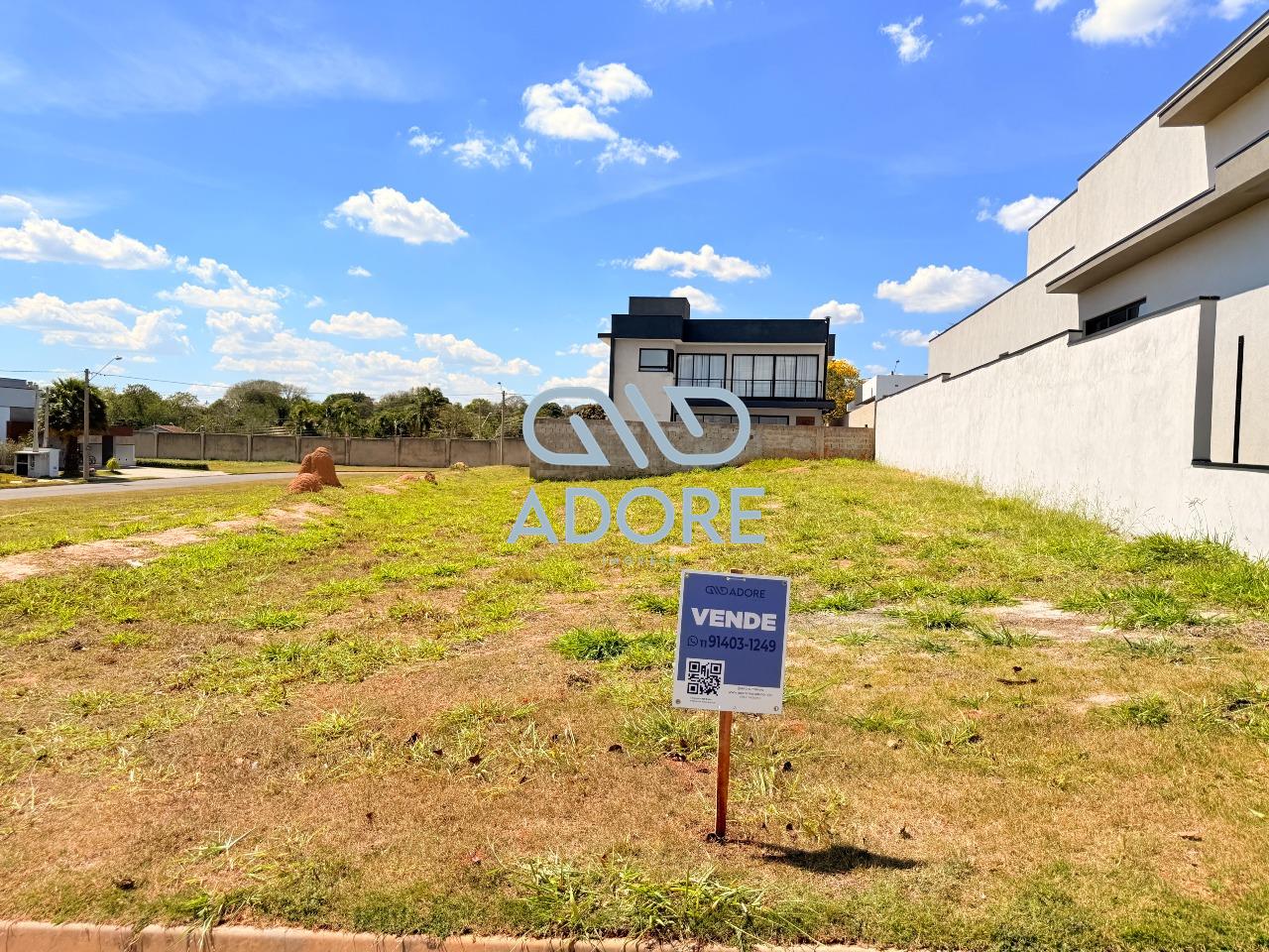 Terreno à venda no Condomínio Portal dos Bandeirantes: 