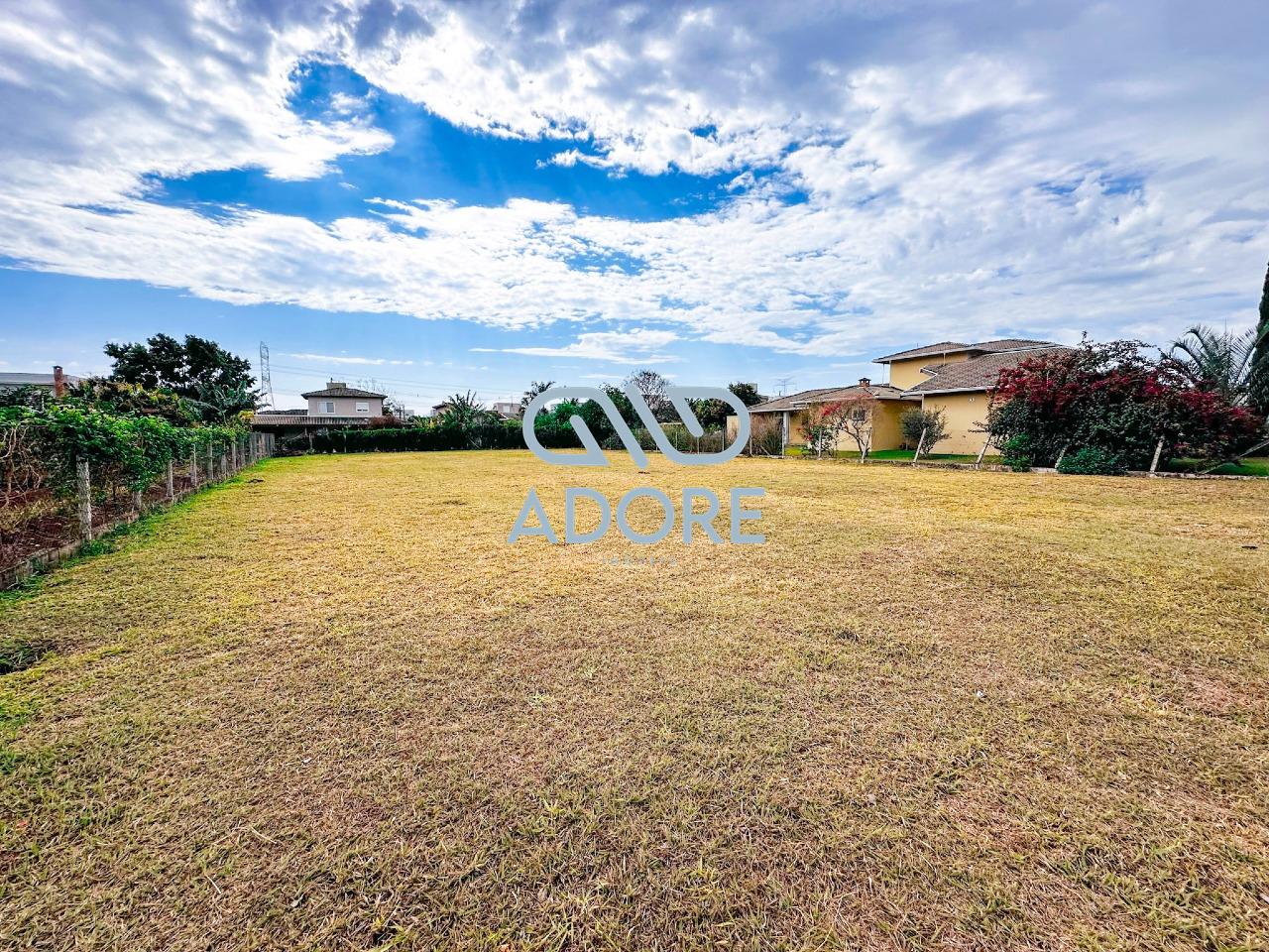 Terreno à venda no Condomínio Primavera : 