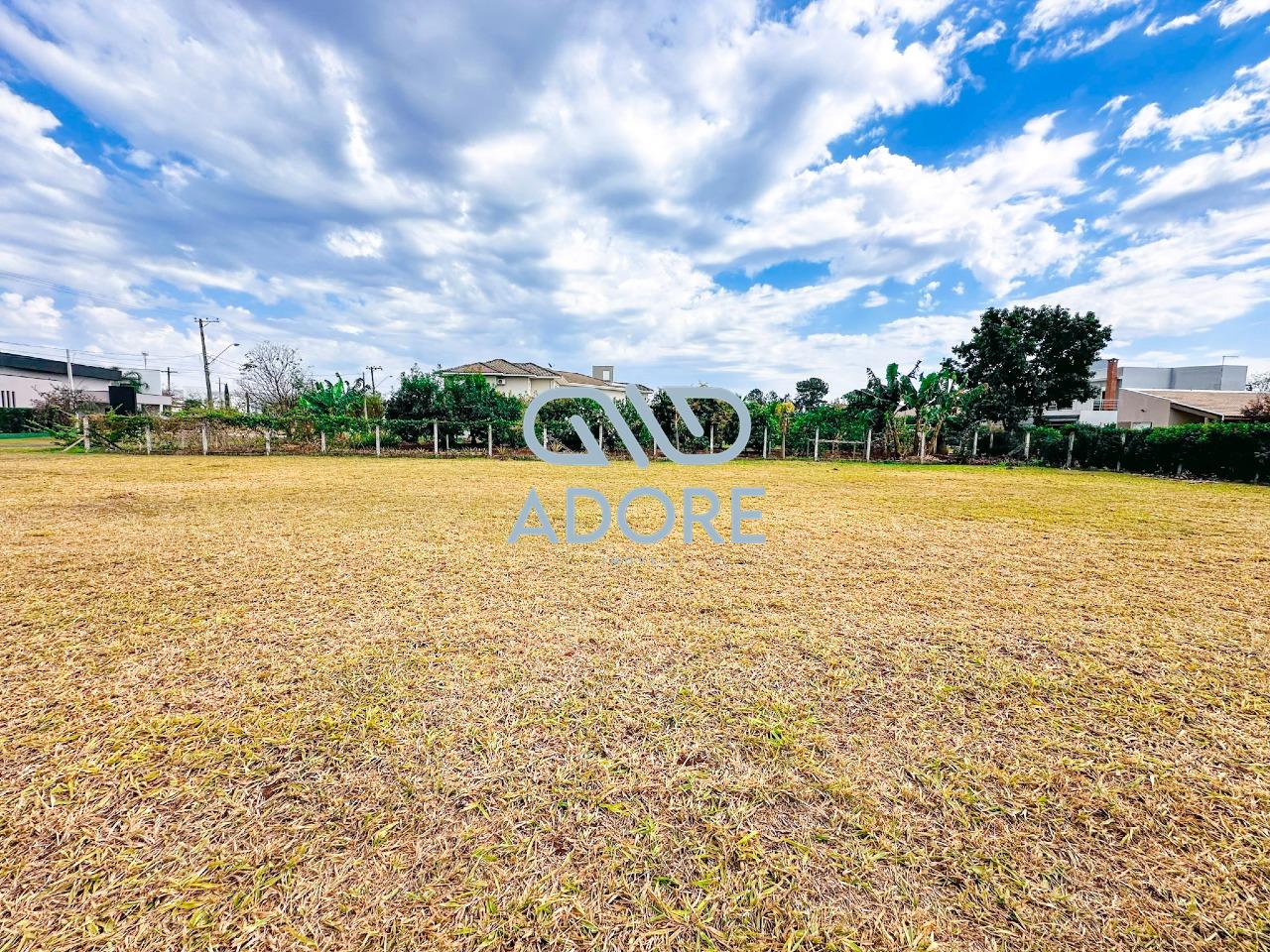 Terreno à venda no Condomínio Primavera : 