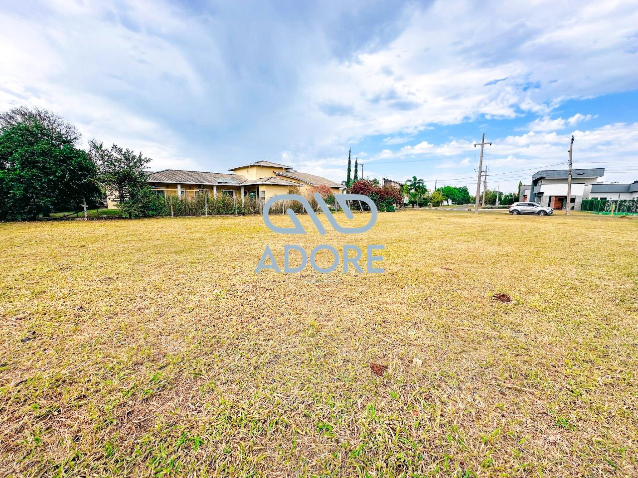 Terreno à venda no Condomínio Primavera : 