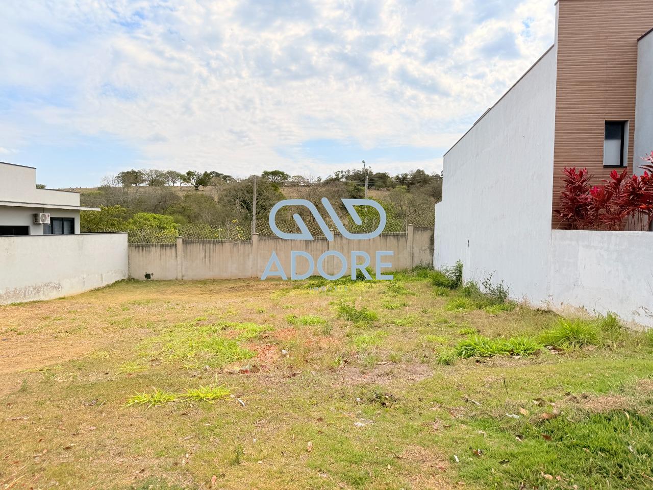 Terreno à venda no Condomínio Gardenville: 