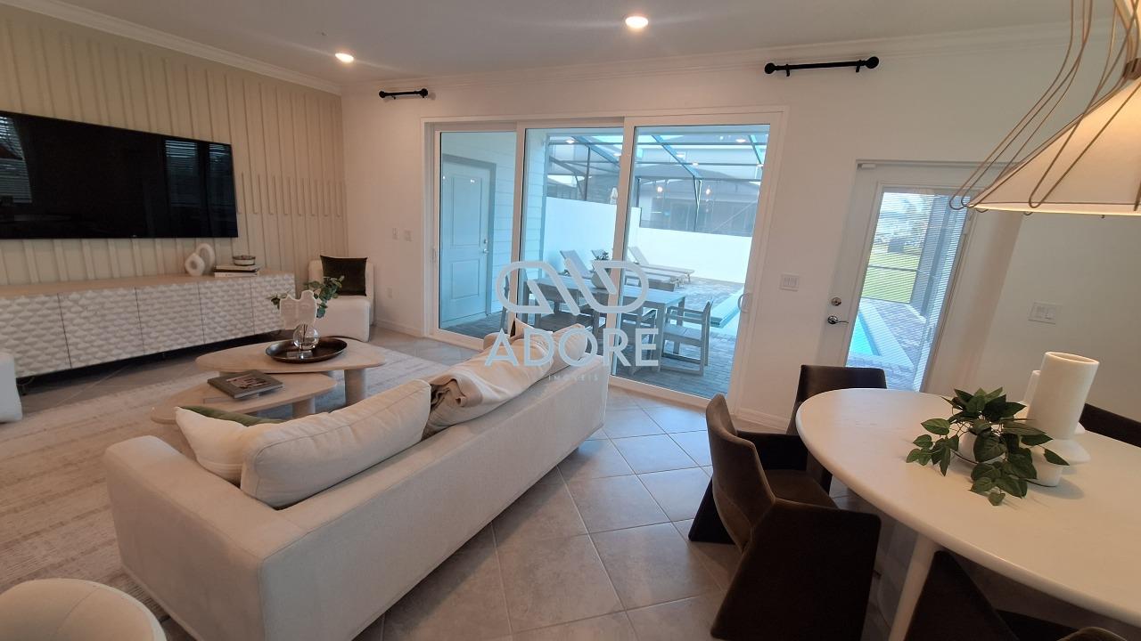 Casa de Condomínio à venda no Widsor Cay: 