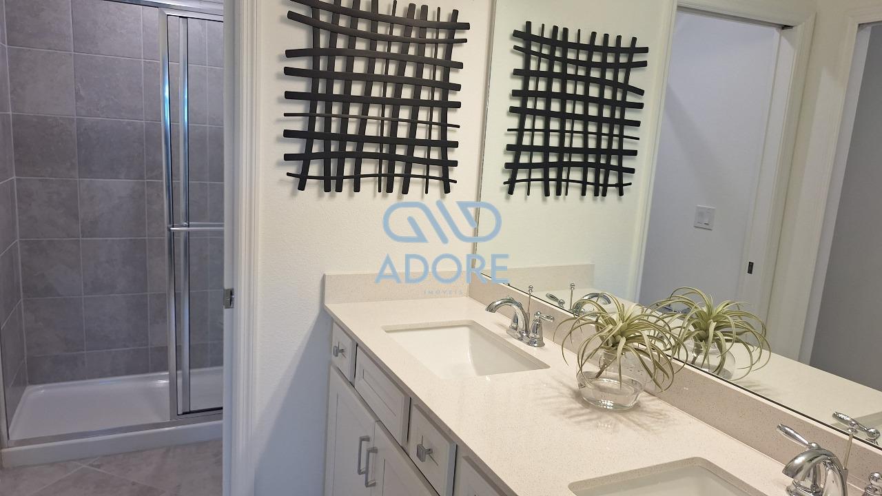 Casa de Condomínio à venda no Widsor Cay: 