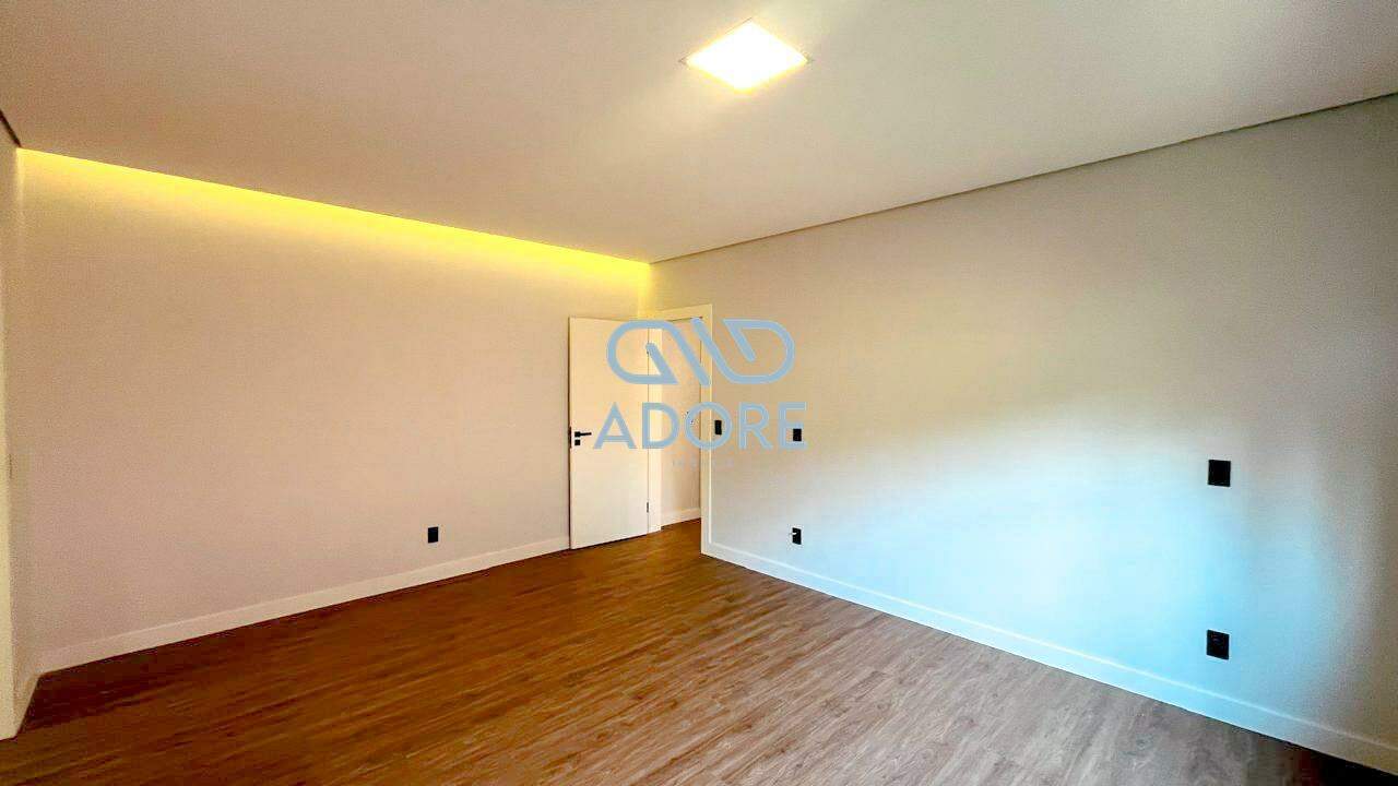 Casa de Condomínio à venda no Condomínio Campos de Santo Antônio : 