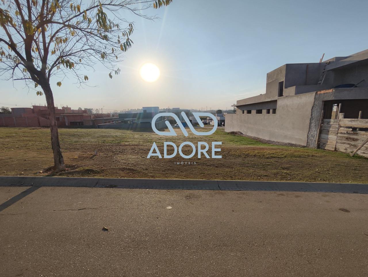 Terreno à venda no Condomínio Una: 