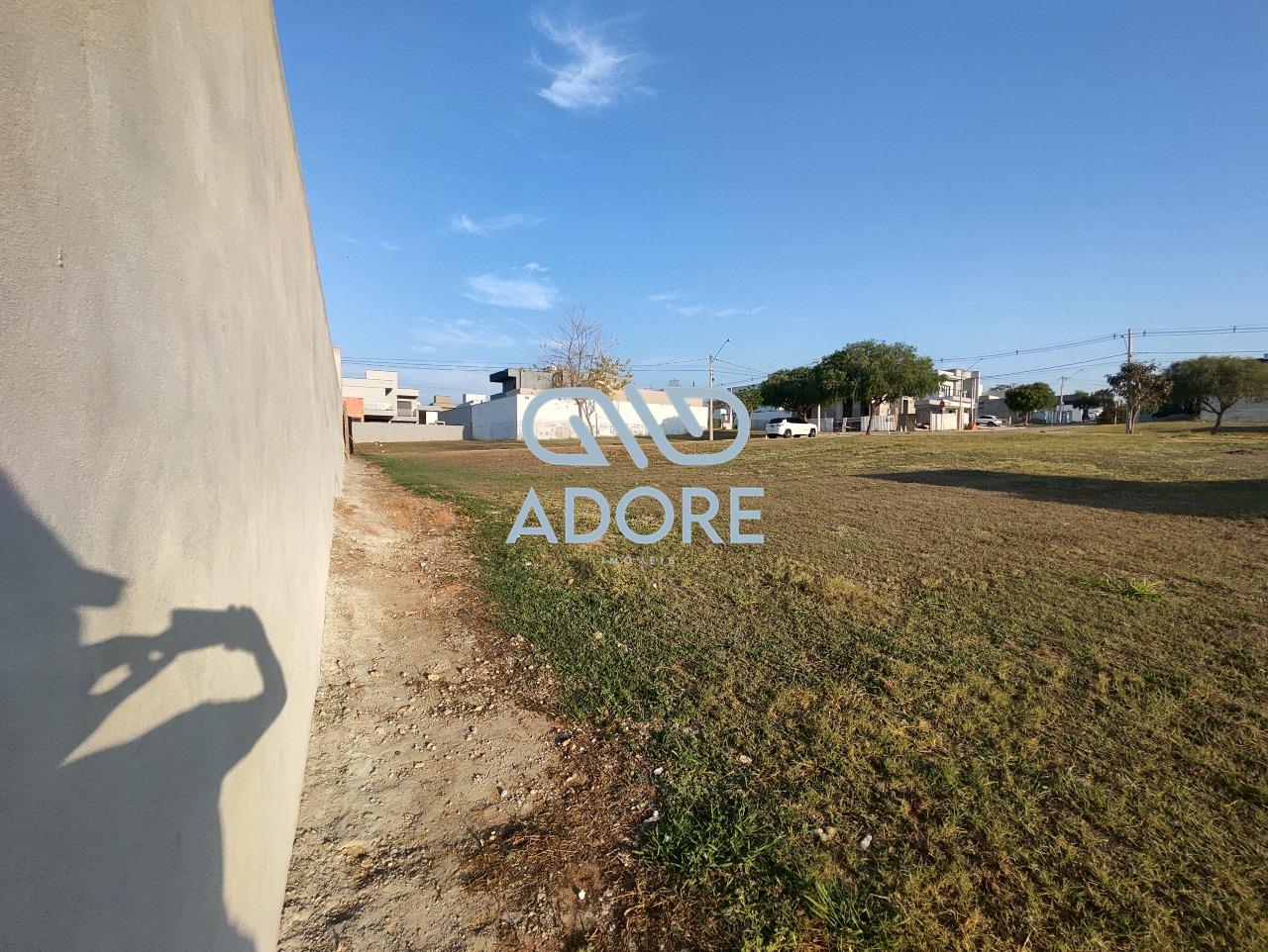 Terreno à venda no Condomínio Una: 