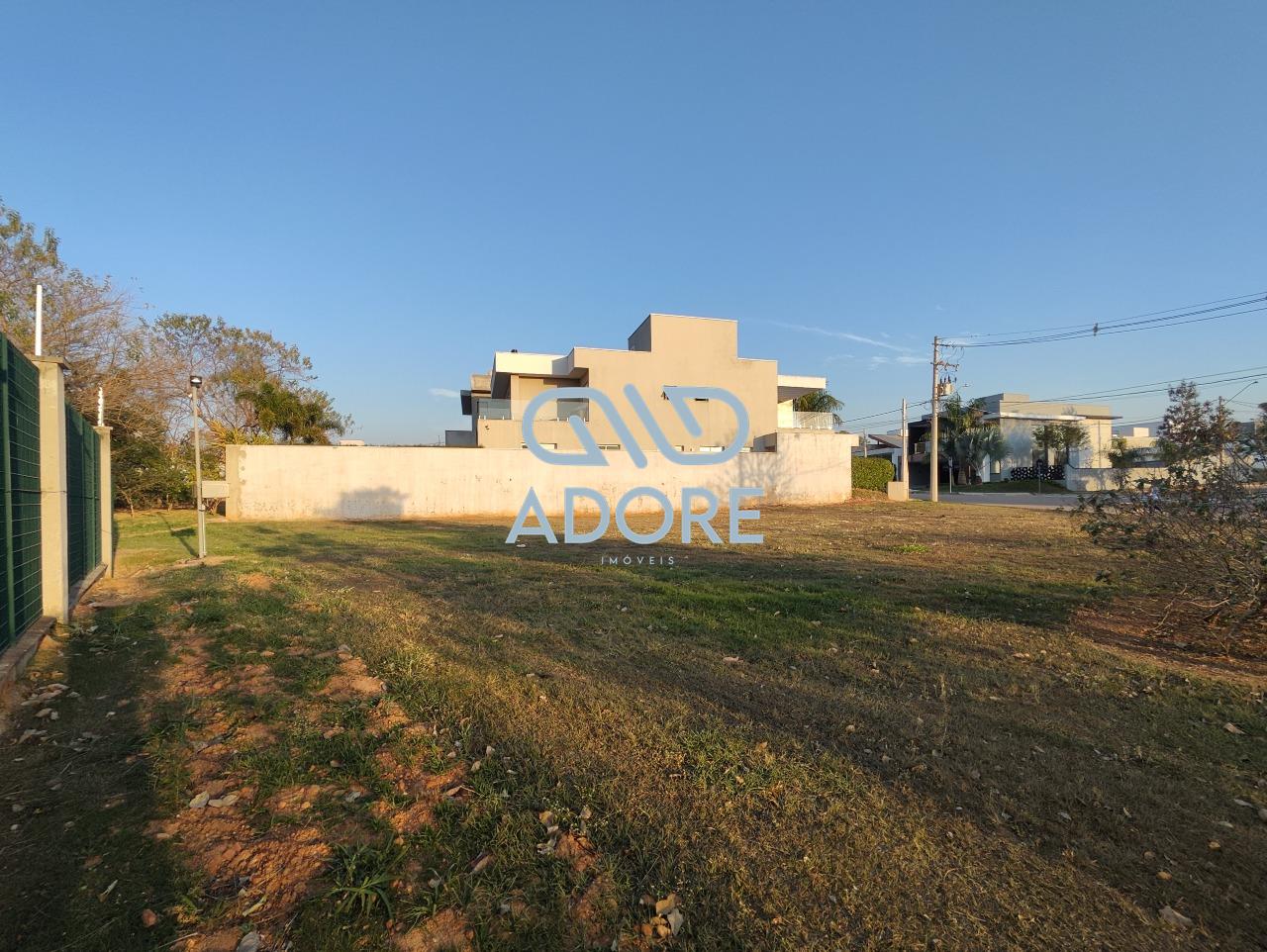 Terreno à venda no Condomínio Una: 