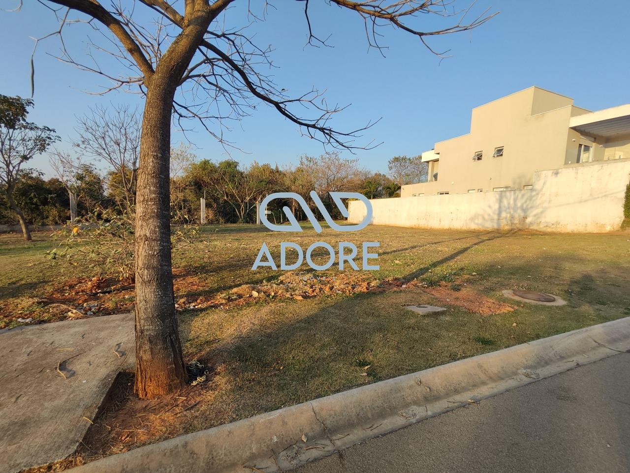 Terreno à venda no Condomínio Una: 