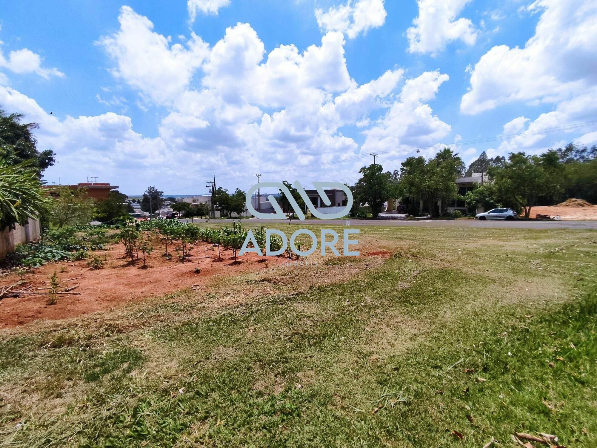 Terreno à venda no Condomínio Palmeiras Imperiais: 