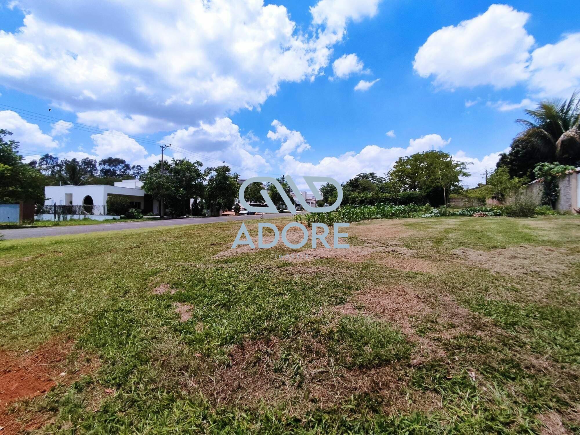 Terreno à venda no Condomínio Palmeiras Imperiais: 