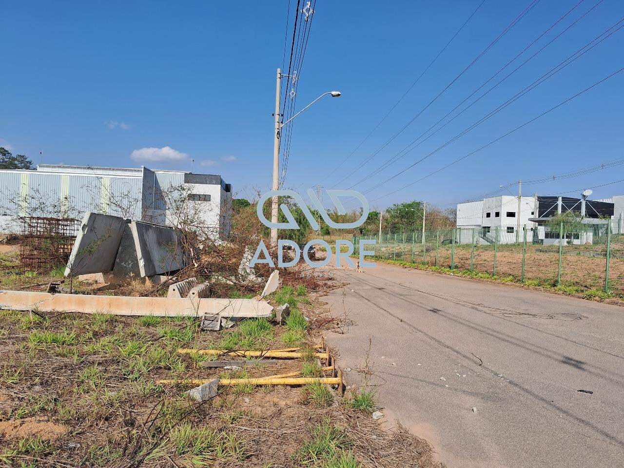 Terreno à venda no Condominio Corporate Parque: 