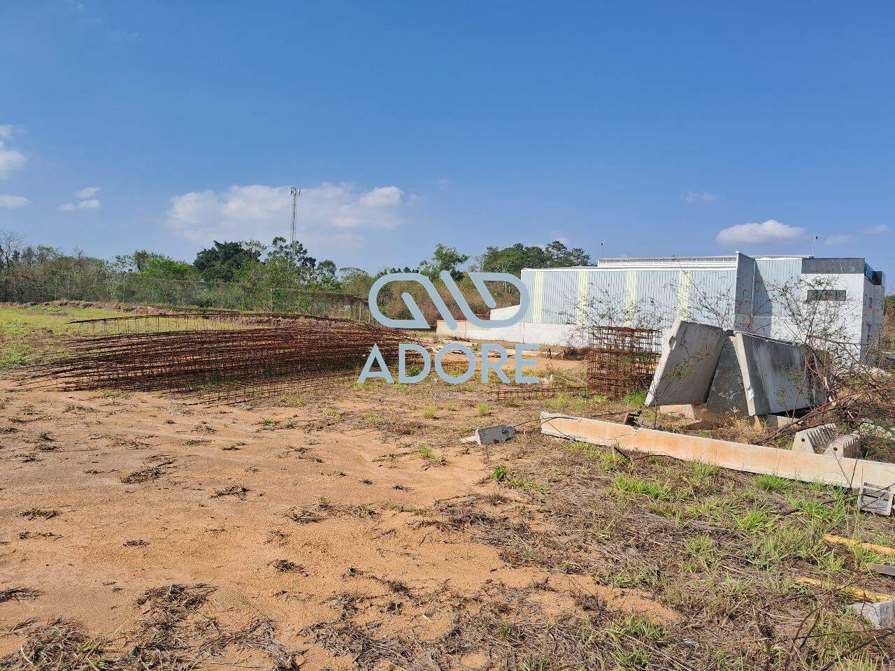 Terreno à venda no Condominio Corporate Parque: 