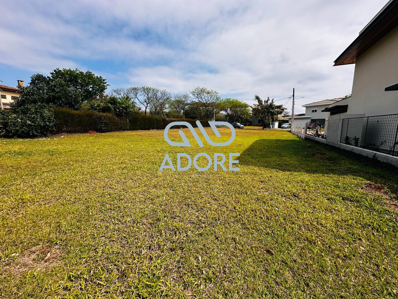 Terreno à venda no Chácara Halter: 